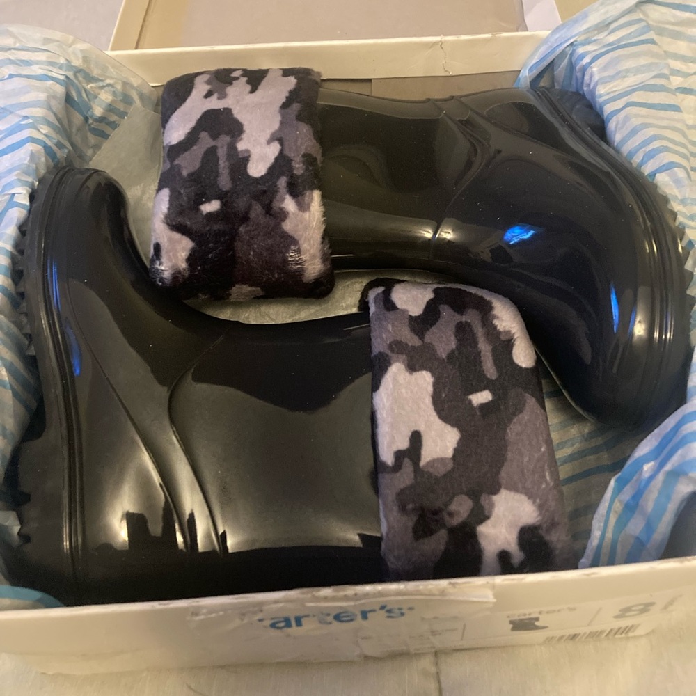 Carters child Rain Boot 🌧️